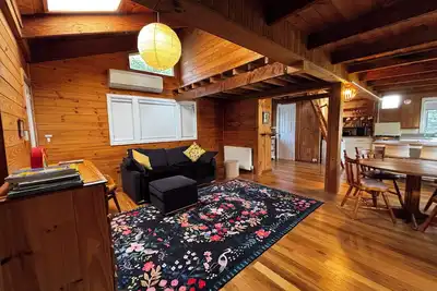 Image de ‘The Cabin’ - a retreat among the trees