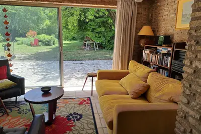 Image de Une maison de famille au cœur d'un jardin vivant entre Angoulême  et Cognac