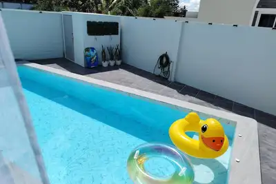 Image de Maison Mitoyenne, Avec Piscine PRIVÉE, บ้านทาวเฮาส์​หลังมุม​มีสระว่ายน้ำส่วนตัว​