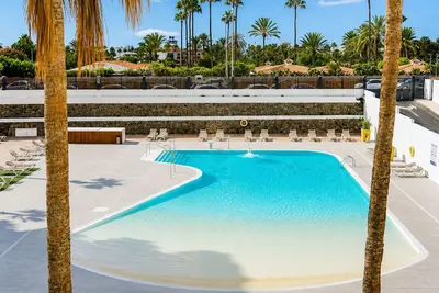 Image de Spacious 3-bedroom apartment in peaceful Maspalomas with Ac