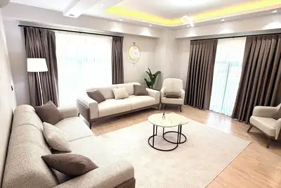 Image de 2-bedroom apartment 10 Mins to İstanbul Airport with Ac in vibrant İstanbul