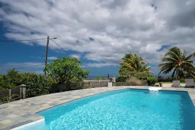 Image de Appartement Zen avec une impressionnante vue mer
