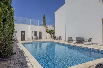 Image de #393 Albufeira Oasis | 4-Bedroom Villa with Shared Pool