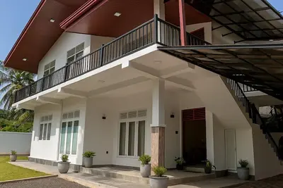 Image de Beautiful 6-bedroom apartment with Ac in Katunayake - SkyPort Villa Katunayake