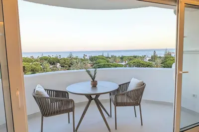 Image de Studio Rosé · South-facing terrace with ocean views – Marbella