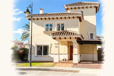 Image de Luxury Villa with Optional Private heated Pool - Mar Menor Golf