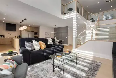Image de Luxe Elite Escape 8 chambres près du lac !