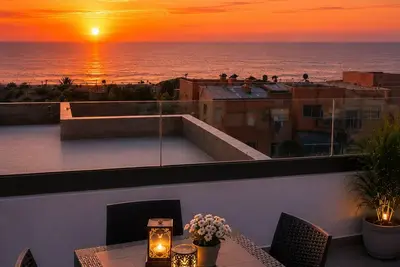 Image de Chic Boho Paradise w/ Parking, Rooftop & Workspace