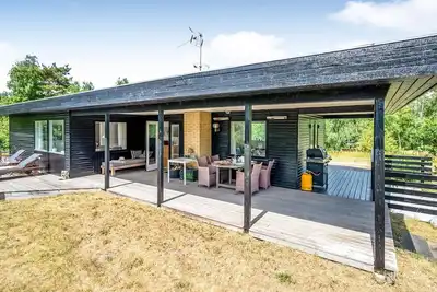 Image de \"Tabetha\" - 800m from the sea by Interhome
