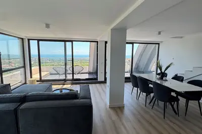 Image de Rooftop apartment above the rooftops of Vinitsa, Varna, with a view of the sea
