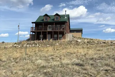 Image de Pleasant 4-bedroom house in Centennial perfect for family getaways