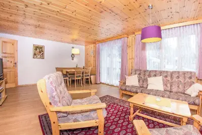 Image de Ferienwohnungen Fleurs des Alpes, (Grächen), by Interhome