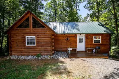 Image de Large Log Cabin with Private Deck near Cumberland Lake, Perfect for a Relaxing Weekend in Nature