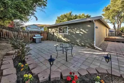 Image de Relaxing Northern Nevada Home with Outdoor Patio Located Near the Keystone Trail in Reno, Nevada