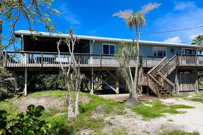 Image de Charming Beach House with Private Dock Access, Steps from Lgi Beach – Placida, Fl