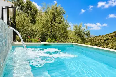 Image de Cortijo Majuelo – Sayalonga | Private Pool, Mountain Views