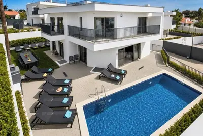 Image de Villa Lirio 8 Ensuite Beds, Pool Hot Tub Sleeps 18