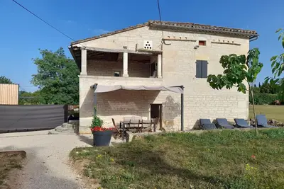 Image de Location saisonnière à Lalbenque proche de Cahors et Caussade dans hameau calme.