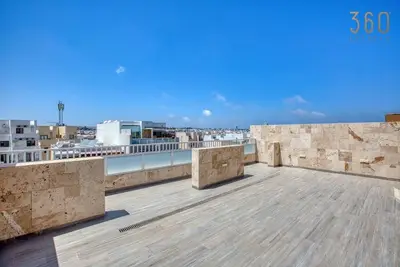 Image de 2br Penthouse w/Rooftop Terrace | Near Valletta