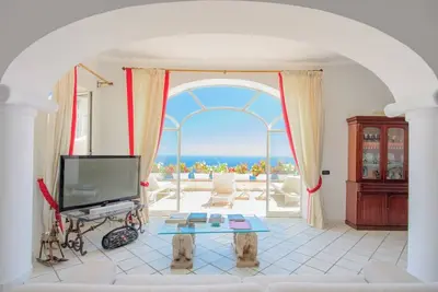 Image de Villa Cristina | Panoramic ocean view, main level with no steps, Praiano