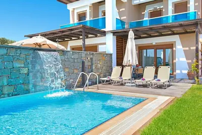 Image de Villa Thalessa | Kiotari | Private Pool | 40m to Beach | Sleeps 7