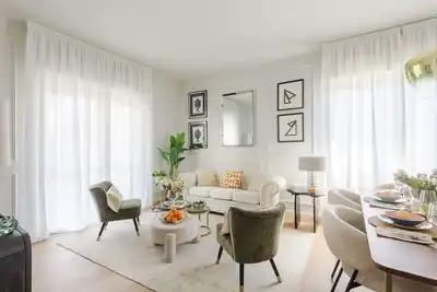 Image de The East Lawn, a bright apartment with balcony and garden