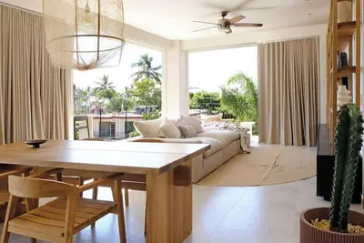 Image de Rooftop Infinity Pool Apt. w/Ocean View & Gym