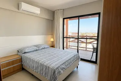 Image de Apartment with balcony and sea view, 3 minutes from Atalaia beach.