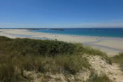 Image de Chalet avec accès à la plage (100m à pied)