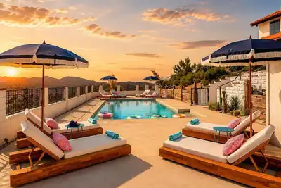 Image de Desert Sunsets Wellness Villa - Pool, Sauna, Spa, Pool Table, Firepit, Yoga, Steam Room & Stunning Views