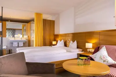 Image de Family Suite with Balcony HP_LS - Hotel Walserberg