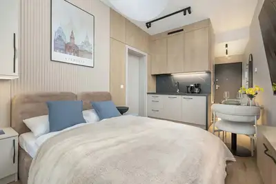Image de Beige Apartment By the River | 2 Balconies