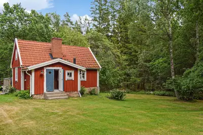 Image de 1 bedroom beautiful home in Tving