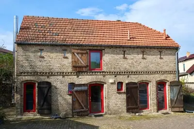 Image de Maison de vacances « Rotes Haus Phöben » avec terrasse privée, jardin et Wi-Fi