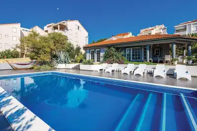 Image de Stunning home in Novalja