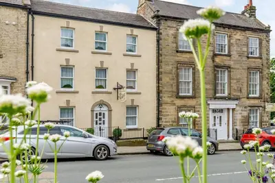 Image de 5 Bed in Richmond (oc-81390)