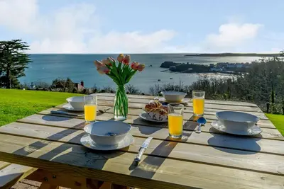 Image de 2 Bed in Tenby (oc-fb186)