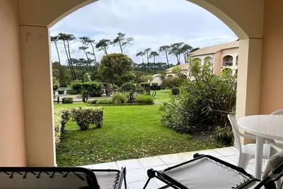 Image de Appartement, vue piscine - 4 pers.