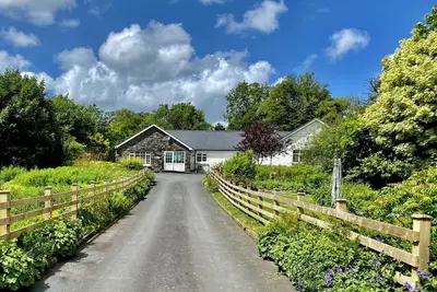 Image de 10 Bed in Lampeter (oc-pontv)