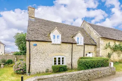 Image de 2 Bed in Lechlade (oc-40192)