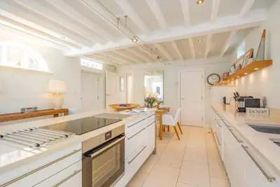 Image de 2 Bed in Cranbrook (oc-51229)