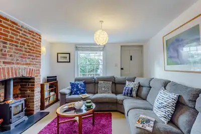Image de 3 Bed in Whitstable (oc-wcc12)