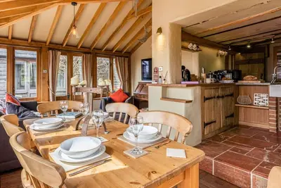 Image de 3 Bed in Cranbrook (oc-56347)