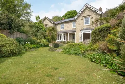 Image de 5 Bed in Bonchurch (oc-ic076)