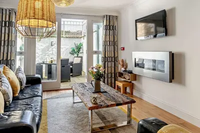 Image de 2 Bed in Tenby (oc-fb034)