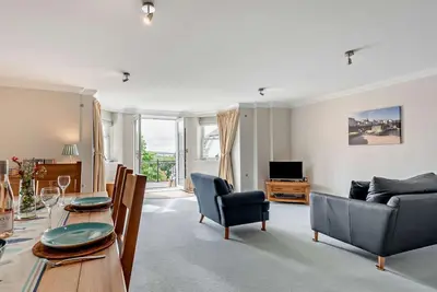 Image de 2 Bed in Tenby (oc-fb032)
