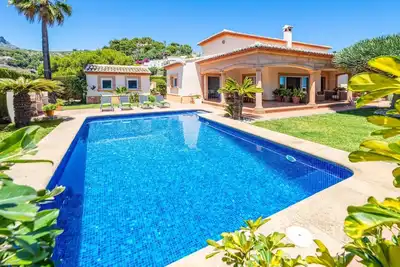 Image de Villa Oliveres by Villa Plus