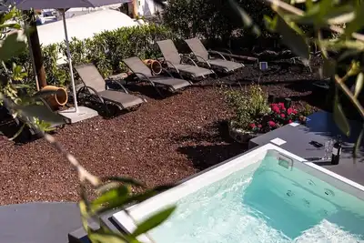 Image de Junior Premium Cave House | Finikia Village | Shared Plunge Pool | Near Oia