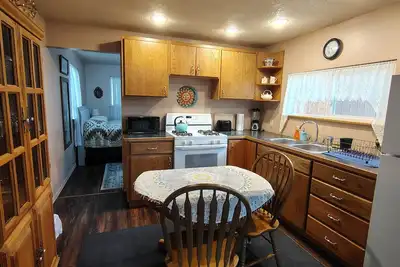 Image de Peaceful 1-bedroom cottage with Ac in charming Colville