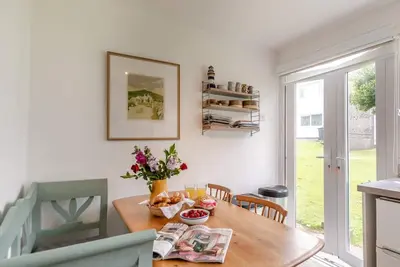 Image de 2 Bed in Pembroke (oc-fb101)